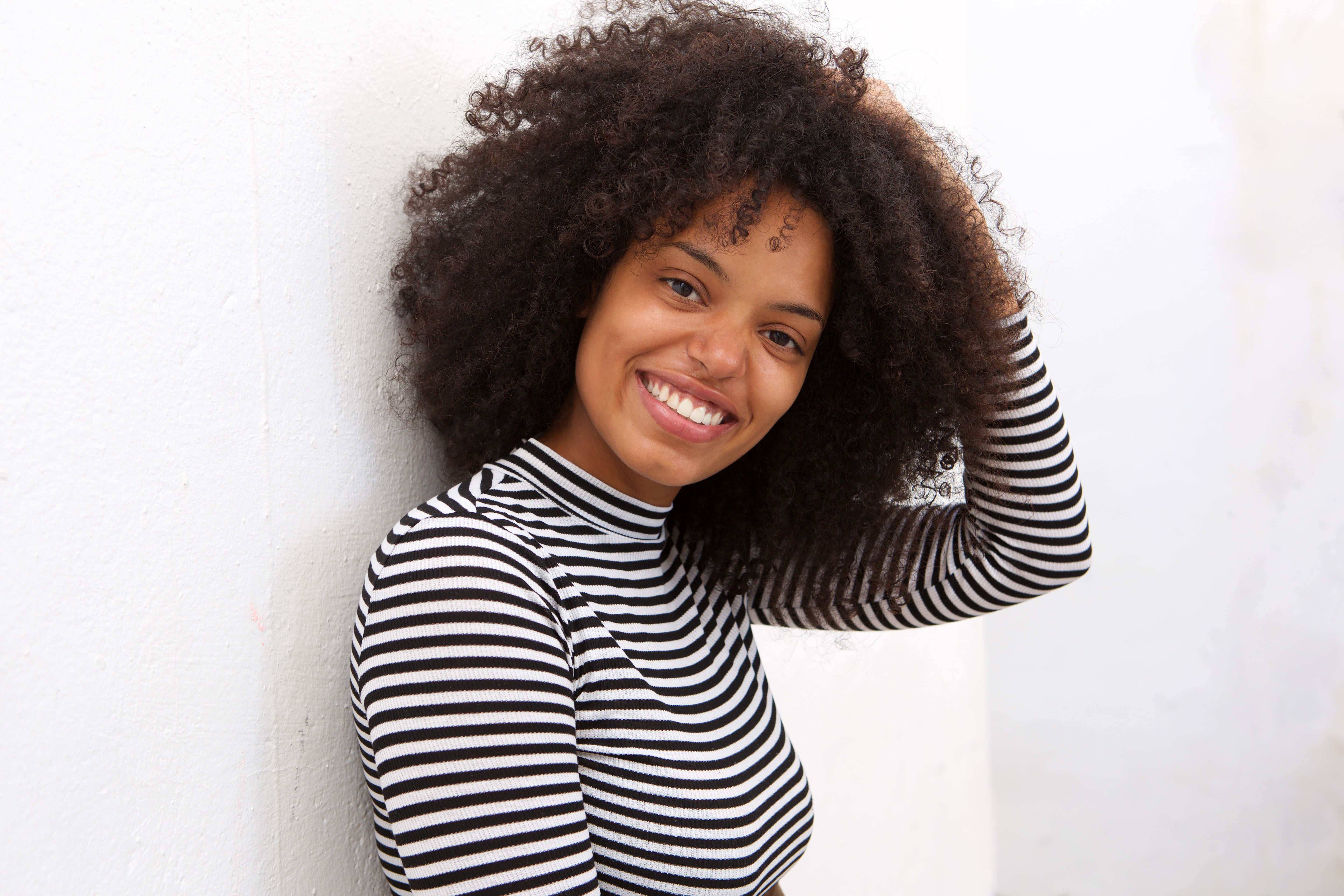 close-up-beautiful-african-american-woman-with-W2EDYSR-min