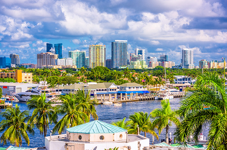 fort-lauderdale-florida-zskyline-PYMQAK9